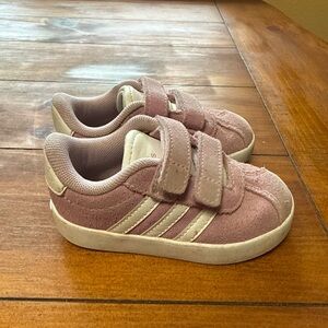 Adidas Toddler Sneakers – Size 6 – Purple Suede – Good Condition